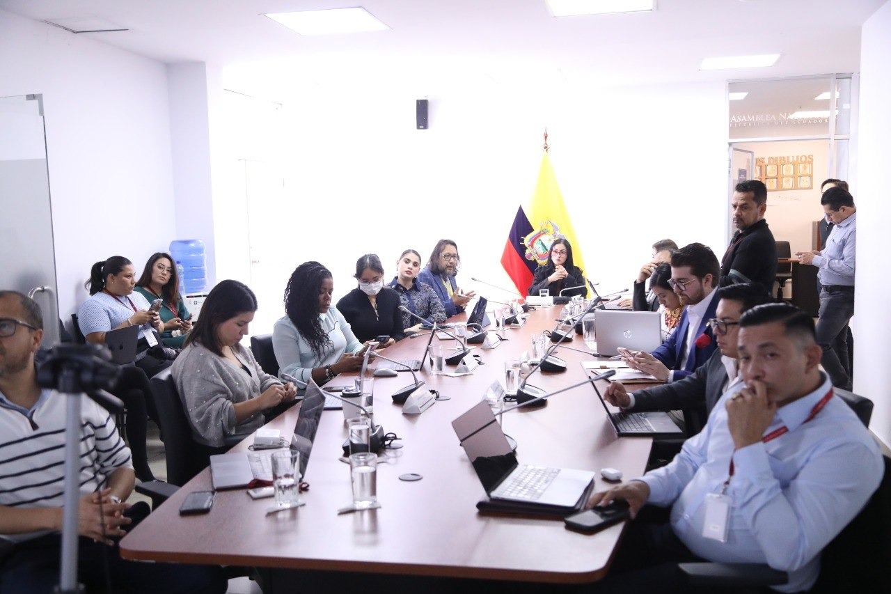 Comisión de Niñez profundiza debate sobre protección de niñas, niños y adolescentes en entornos digitales