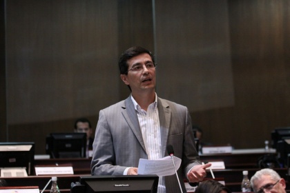 Richard Calderón pidió ratificar artículo 34 sobre concentración de mercado