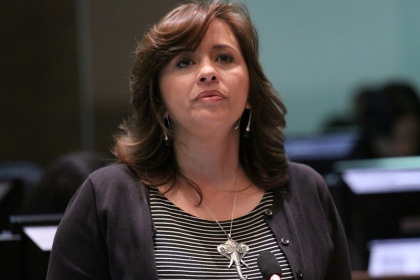 Asamblea legisla en defensa de los derechos de los trabajadores: Betty Carrillo