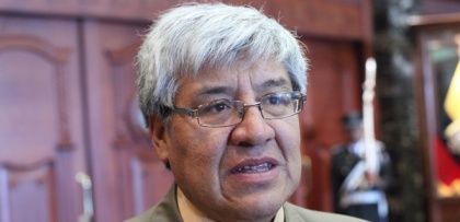 Hay que regular los trasplantes estéticos: Carlos Velasco