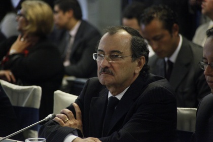 “Debe haber control externo a empresas de economía mixta con participación pública”