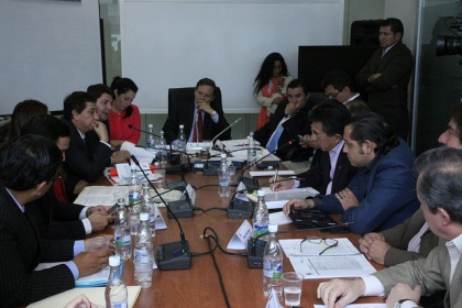 En Comisión de Fiscalización, gerente de Tame se refiere a operaciones y repatriación