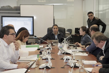 Proponen que UAFE esté adscrita al Ministerio de la Política Económica