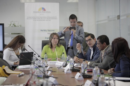 Diego Vintimilla plantea eliminar la figura de compra de renuncia obligatoria