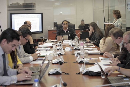 Comisión de Régimen Económico aprobará el lunes informe para segundo debate