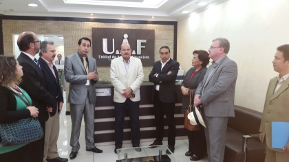 Comisión de Régimen Económico visitó la Unidad de Análisis Financiero