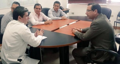 Juan Carlos Cassinelli visitó Hospital del IESS de Guayaquil 