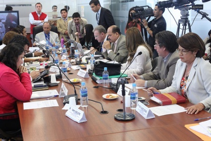 Comisión de Régimen Económico entregó informe de pro forma presupuestaria 2015