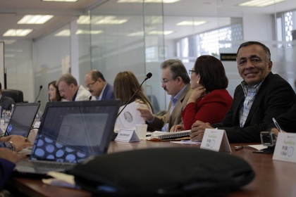 Piden que migrantes retornados formen parte de la economía popular y solidaria