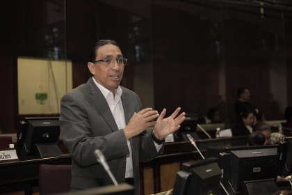 Tenemos sistema financiero solvente gracias a regulaciones de Estado: V. Hernández