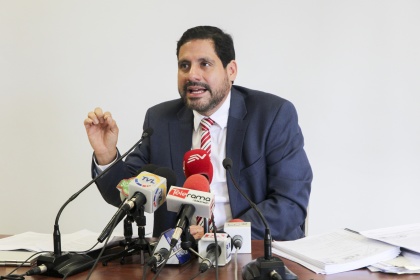 Christian Viteri presentó denuncia contra cuatro exfuncionarios por lavado de activos