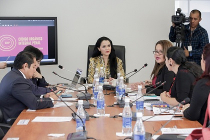 Tema de violencia psicológica centró interés en la Comisión de Justicia