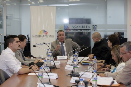 Comisión de Educación rendirá homenaje al artista Juan Fernando Castro Ortiz