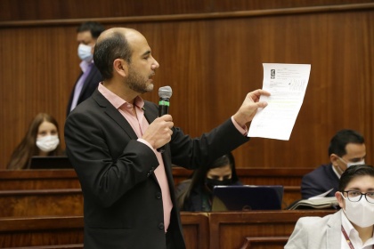 Cristóbal Lloret asegura que Pablo Celi usurpó funciones como Contralor