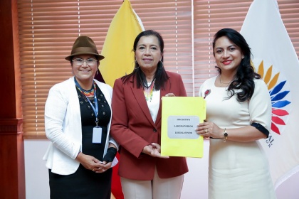 Asambleísta entrega propuesta para que Asamblea Nacional e Instituciones de Educación Superior integren a jóvenes e investigadores en laboratorios legislativos