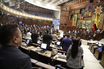 Pleno convocará al Ministro de Salud para que informe sobre posible presencia de plomo en alimentos
