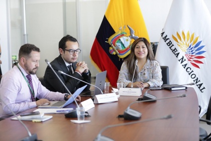 Se incorporan cambios al texto del proyecto de Ley de Seguridad Digital previo a continuar el segundo debate en el Pleno