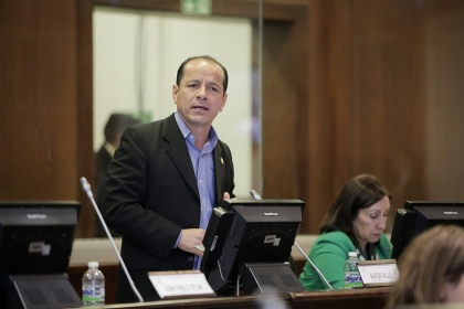 Comisión de Trabajadores, Bairon Valle
