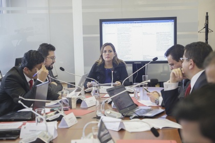 Reformas a Ley de Galápagos y adjudicación de frecuencias a medios comunitarios en agenda de la Comisión de Biodiversidad 