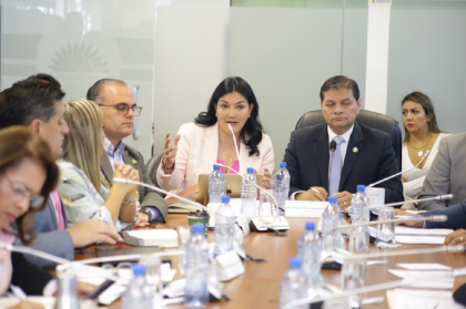 Ministra de Salud informó sobre trabajo realizado en el sector