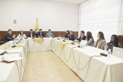 Asambleístas del Grupo de Inclusión y Masificación del Deporte apoyan proyección del fútbol femenino