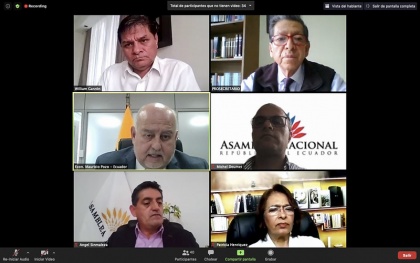 Comisión del Derecho a la Salud, Ley de Apoyo Humanitario, estabilidad laboral de médicos,