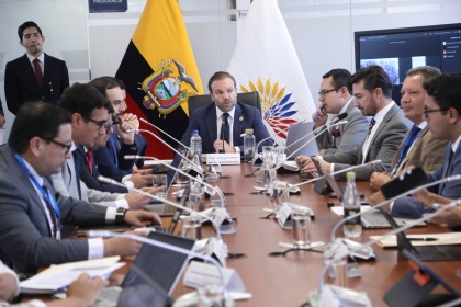 Comisión del Derecho a la Salud, Niki Sánchez Berrazueta, especialista en derechos humanos y políticas públicas, Proyecto de Ley Orgánica de la Eutanasia,