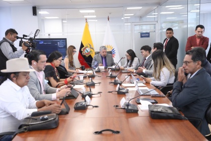 Comisión del Derecho al Trabajo, Proyecto de Ley Orgánica Reformatoria a Varios Cuerpos Legales para la Promoción del Empleo, Desarrollo del Emprendedor y Protección Social Integral, expertas laborales,