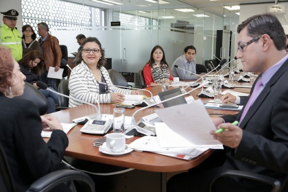 La Comisión de Relaciones Internacionales se encarga del estudio de los acuerdos suscritos con otros países. Foto - Archivo