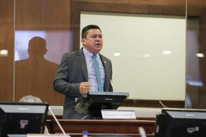 Asambleísta Washington Paredes